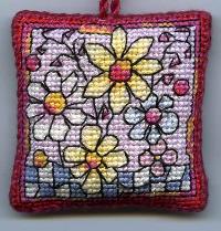 Flower Meadow scissor and Key keeps - Click for larger image
